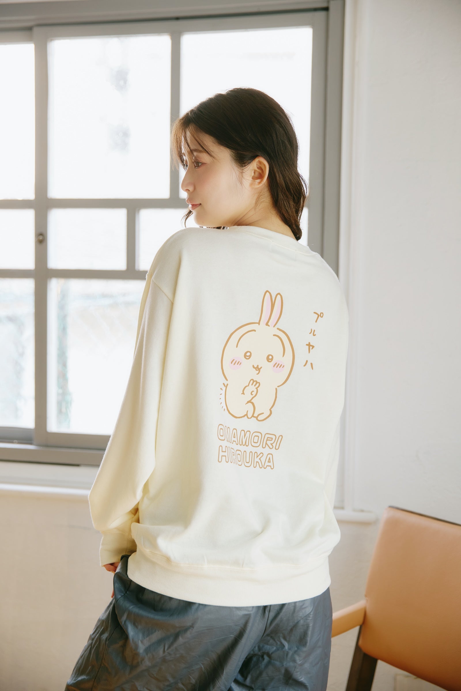 ちいかわ スウェット お守り拾うか クリーム