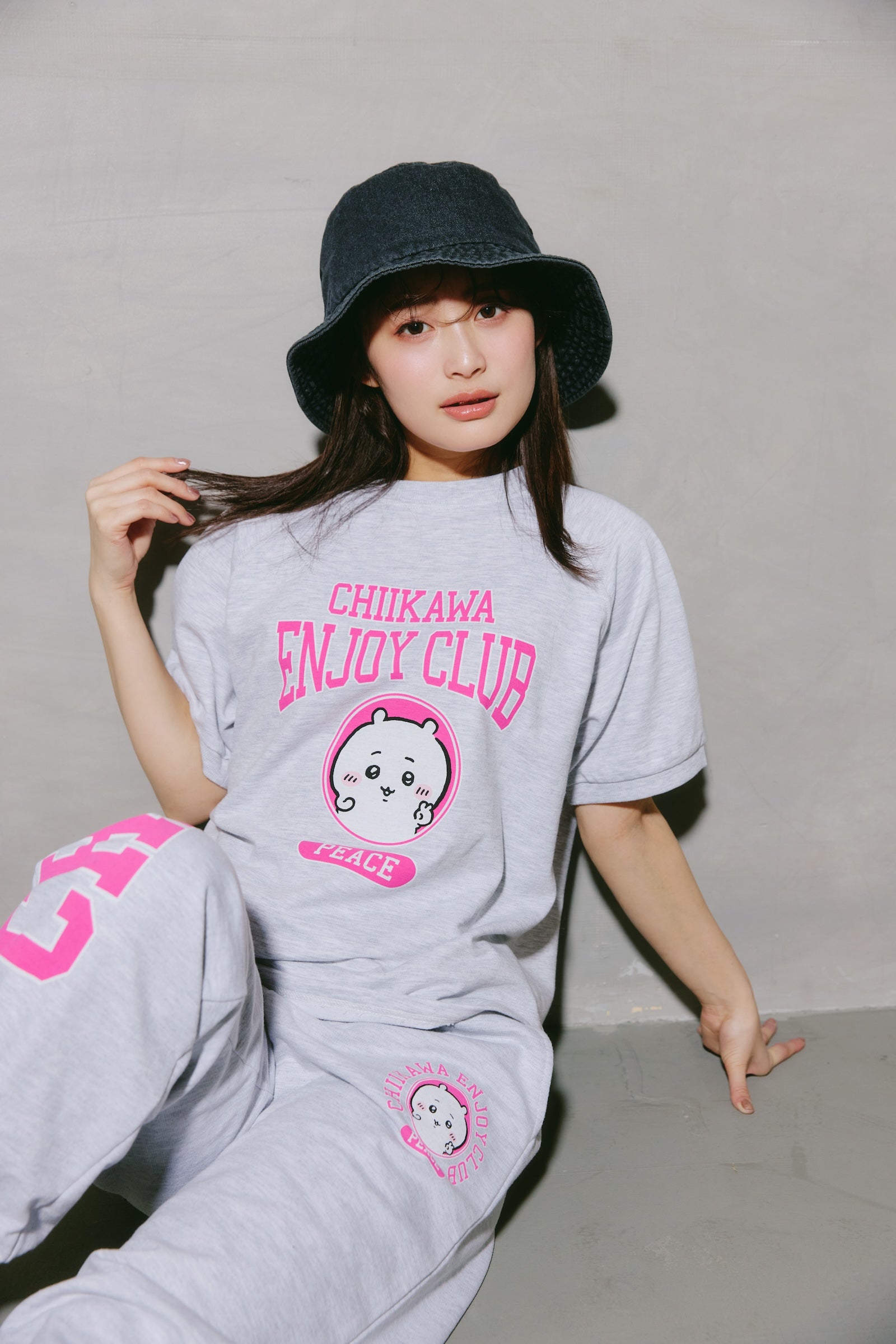 ちいかわ Tシャツ ピース ちいかわ 杢グレー
