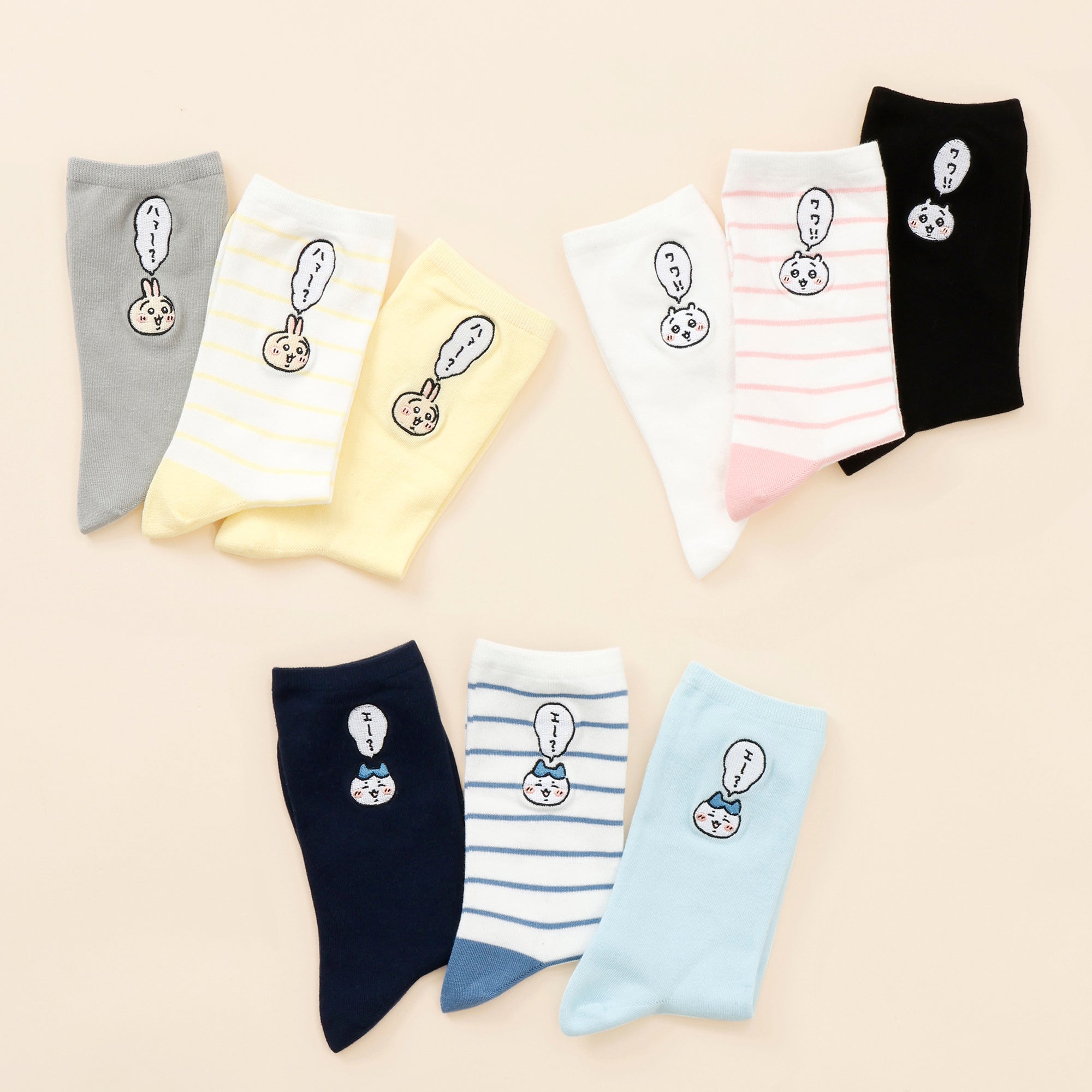 ちいかわ クルーソックス ワンポイント刺繍ハチワレ ネイビー