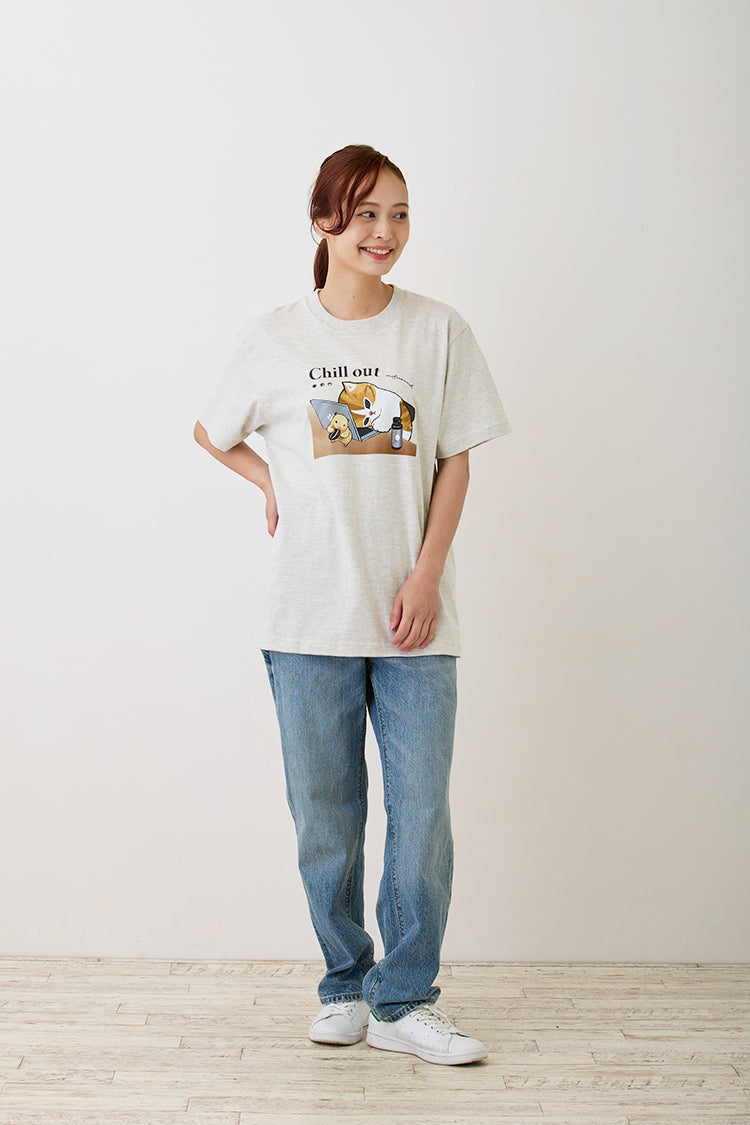 mofusand Tシャツ Chill out オートミール