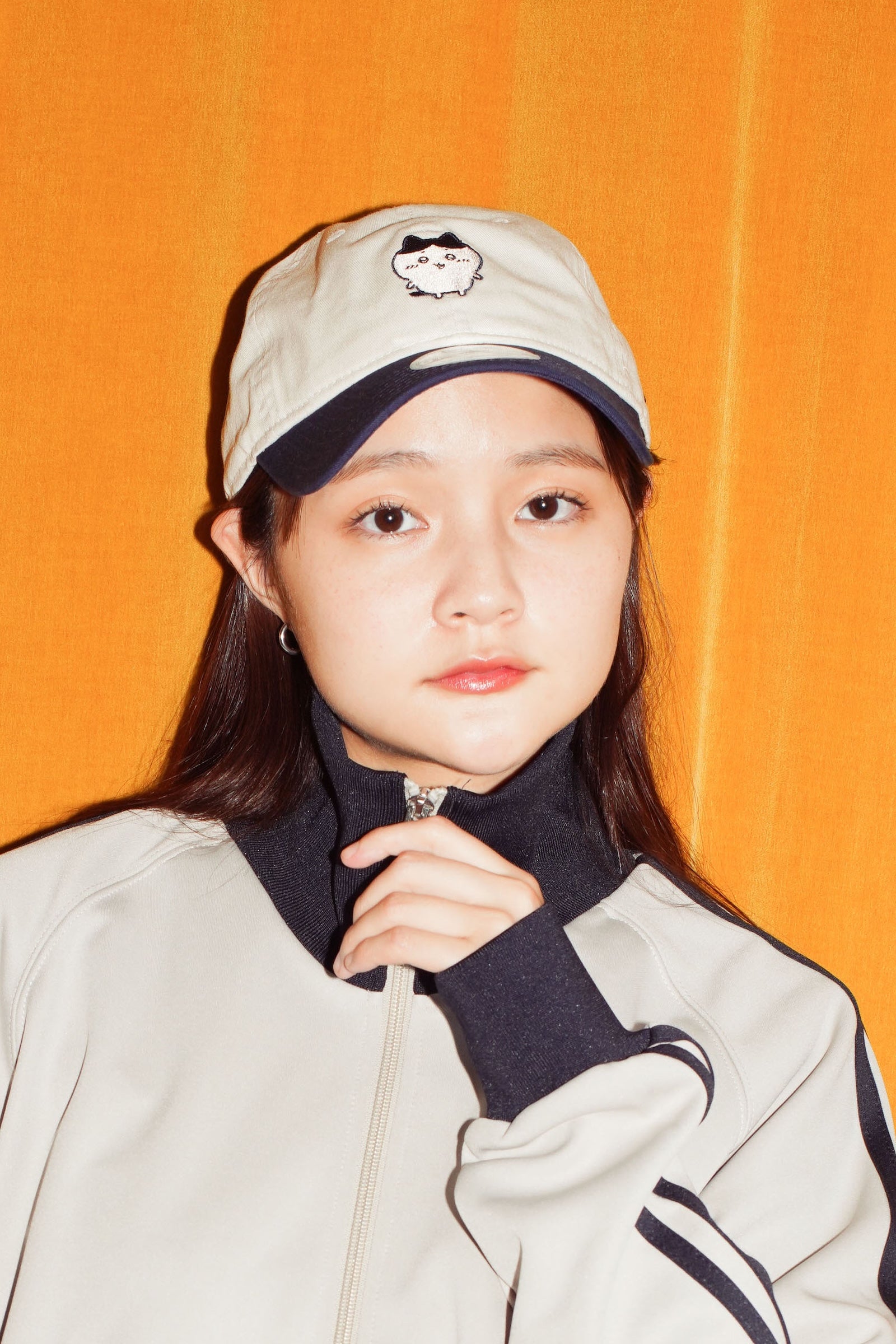 NEW ERA® 9TWENTY™ ハチワレ STONE / OS BLUE