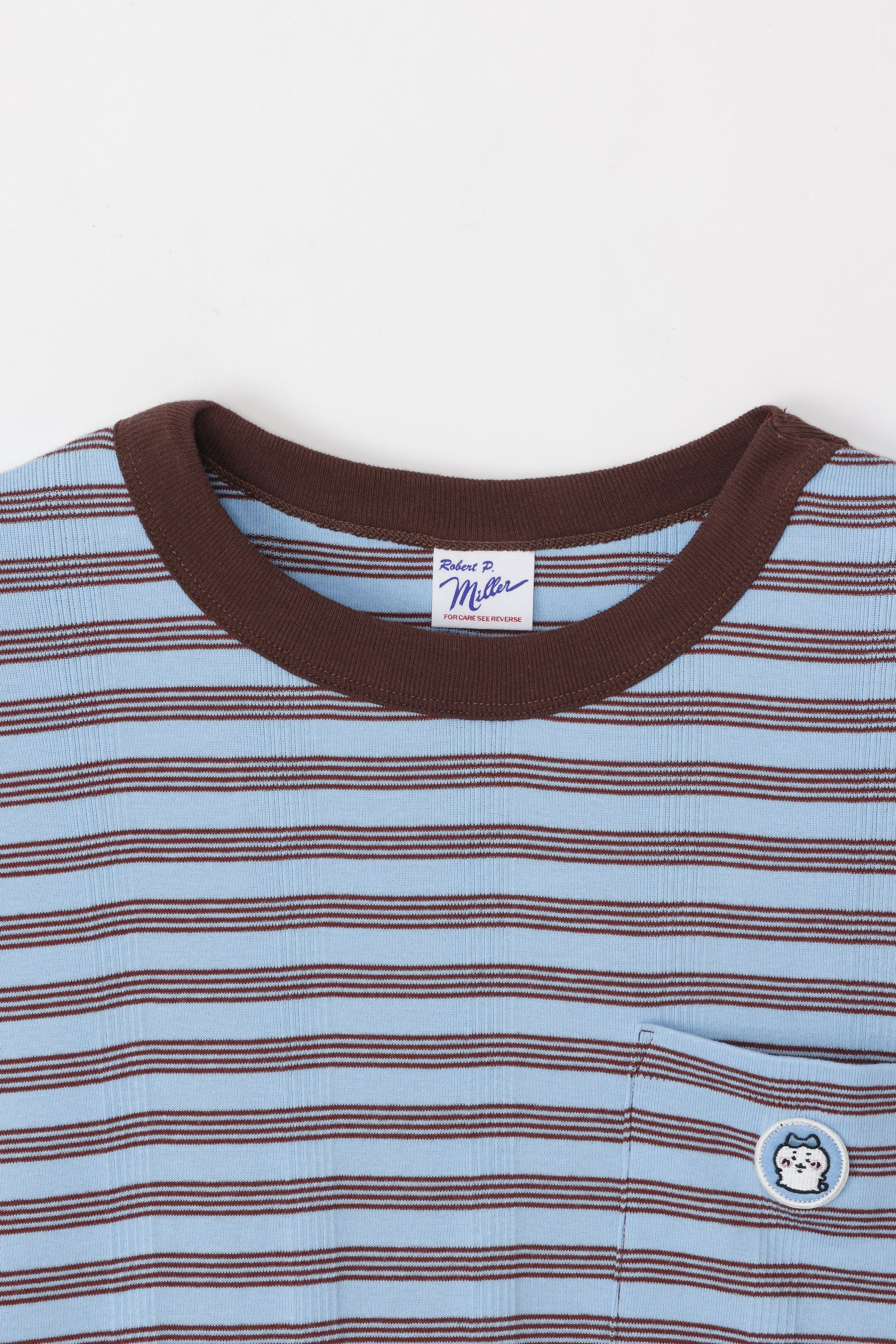 ちいかわ ビッグシルエットポケットTシャツ Robert P.Miller×Talking ハチワレ BLUEBERRY